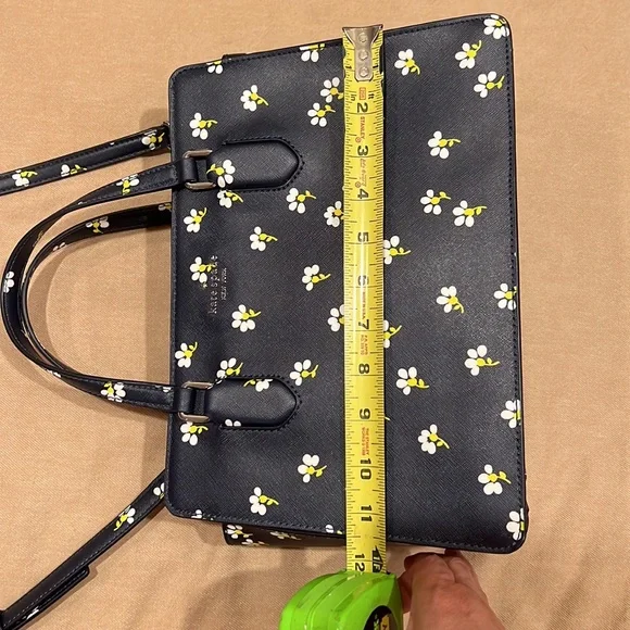 Kate Spade Laurel Way Daisy Toss Reese Satchel Saffiano leather. Nightcap color. - Picture 8 of 8